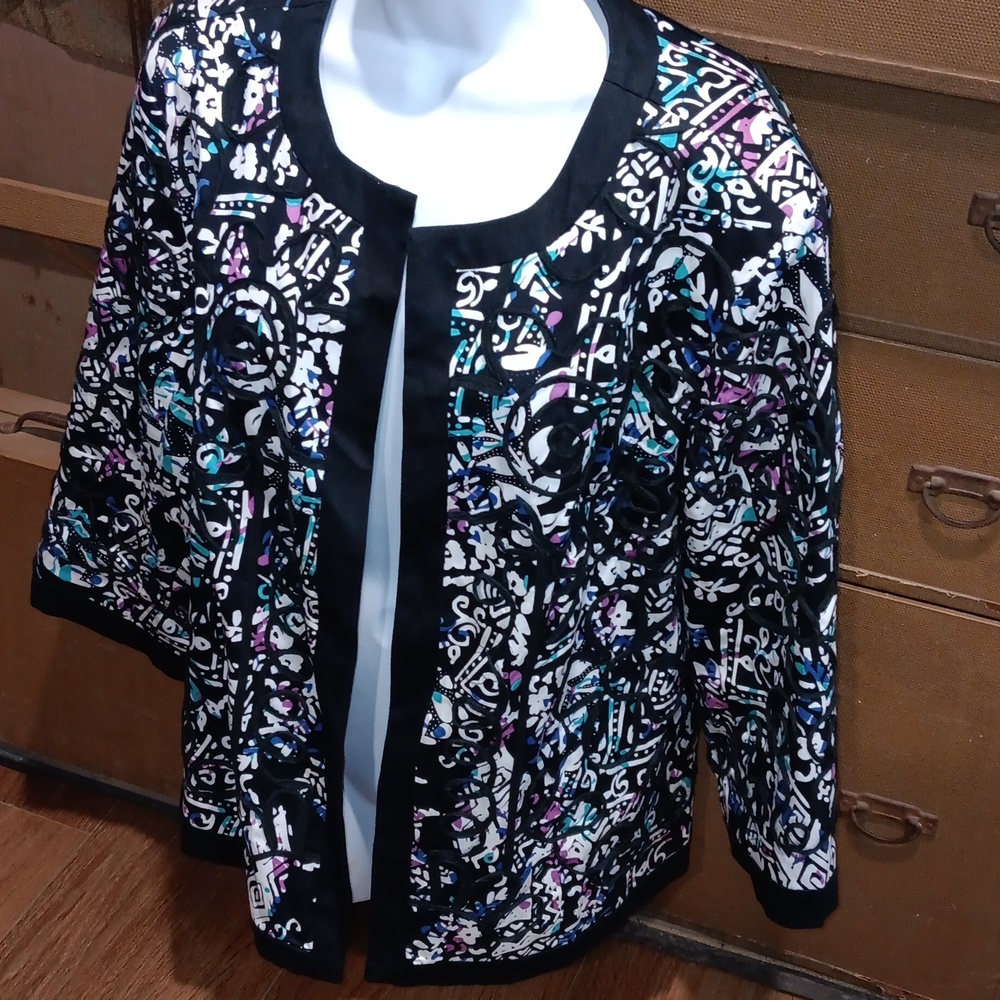 TRENZ BY THERESA RENZ OPEN FRONT BLAZER.   #5550